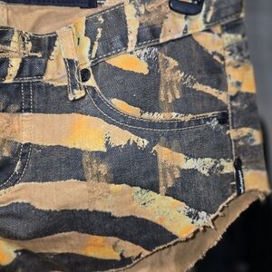 Tiger Stripe Denim Shorts By One Teaspoon